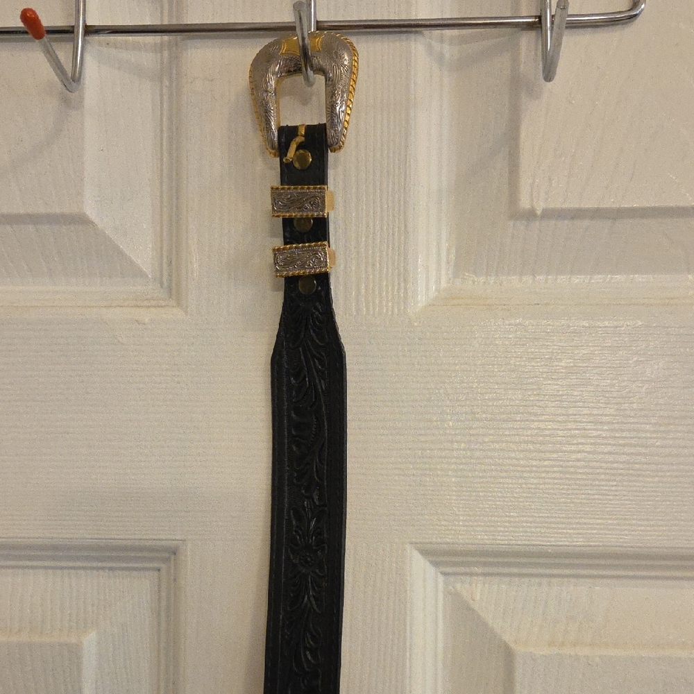 Stylish Black and Gold Women's Belt